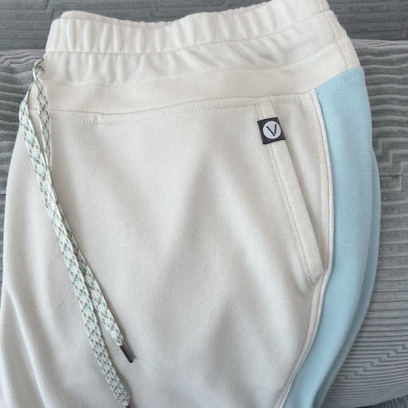 Lane Bryant Cream/Ivory & Light Blue Cropped Joggers w/Front Pockets. Size 14/16 - Picture 2 of 10